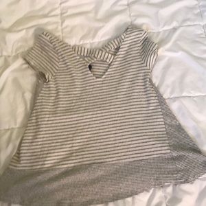 Tops - This is a nice short perfect with any pant choice Tops - This is a nice short perfect with any pant choice